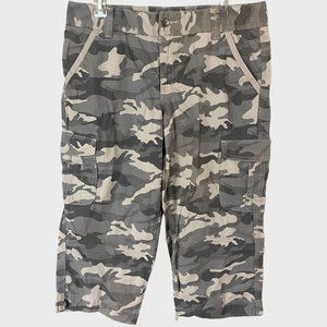 Carhartt Relaxed Fit El Paso Camo Cropped Pant Women's Size 10 Gray Cargo Capri